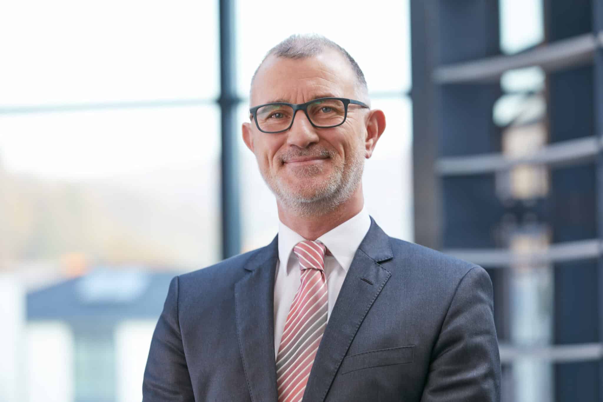 OSMAB-HOLGER KIRCHHOF