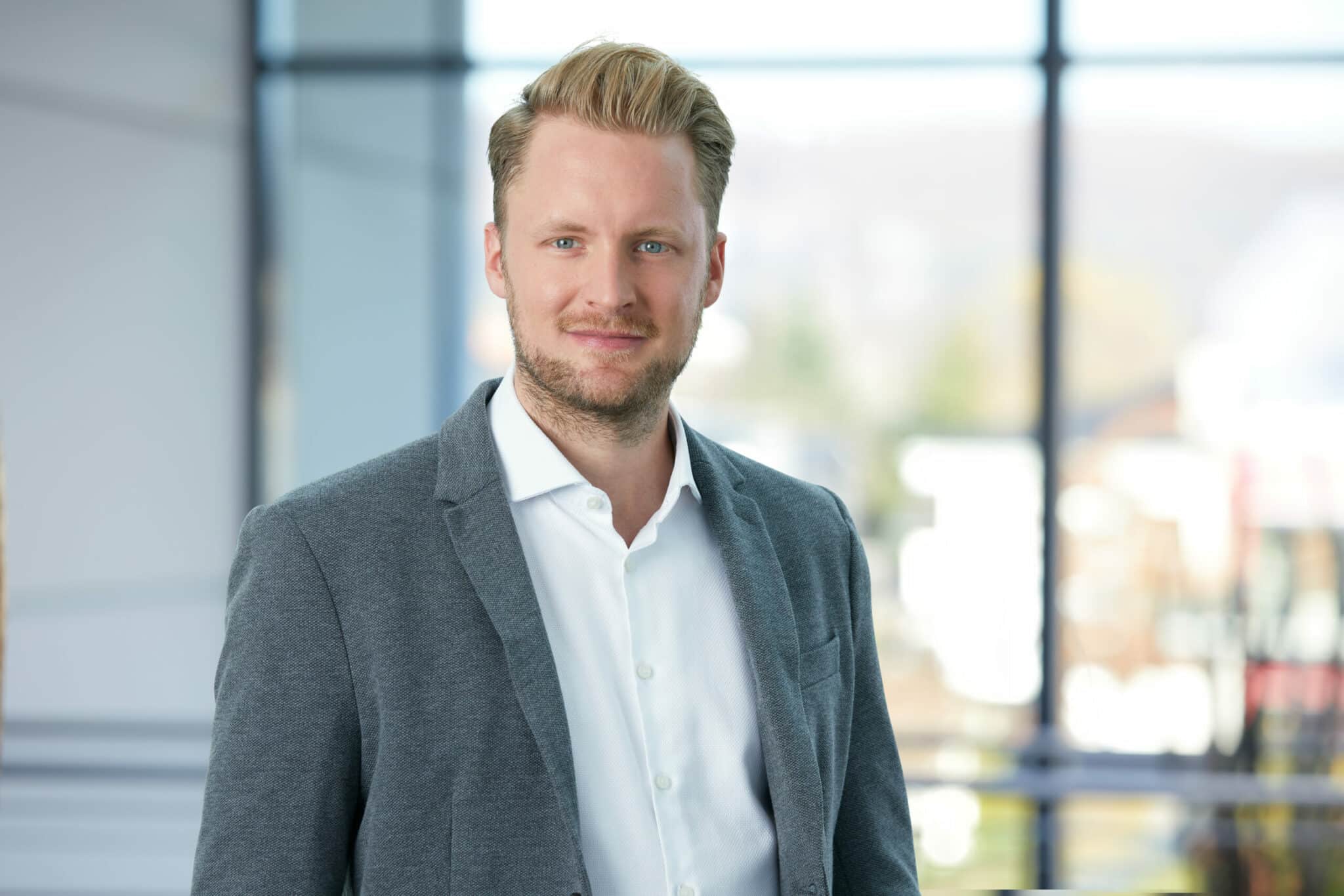 PORTRAIT_OLIVER_SCHÜTTLER